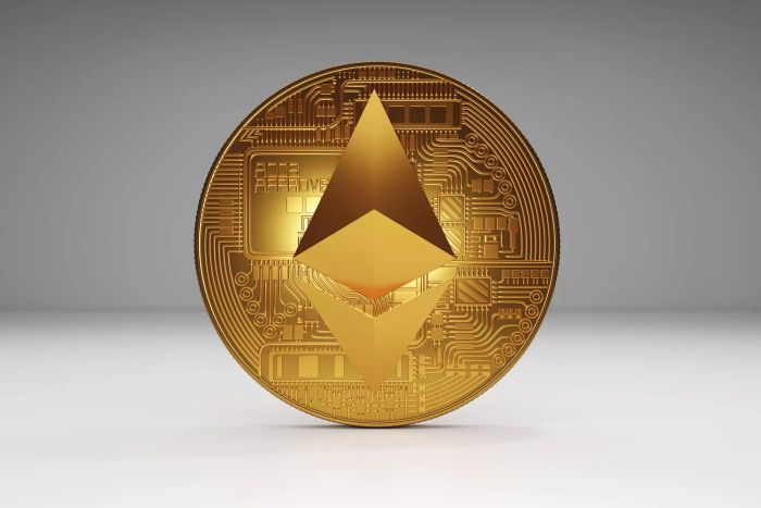 đồng tiền Ethereum mạ vàng