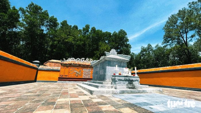 Nội thất bên trong khu lăng mộ
