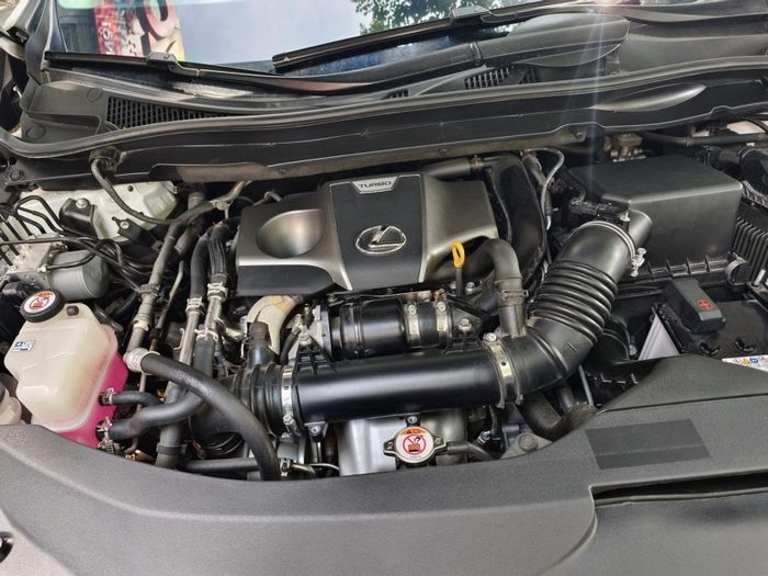 Giá bán của Lexus RX 300 2021 sau 3 năm lăn bánh tại Việt Nam là bao nhiêu? 484533