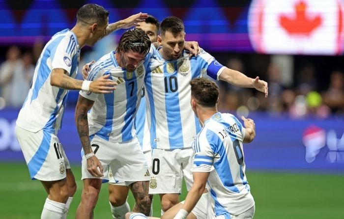 Messi tỏa sáng, Argentina giành 3 điểm trọn vẹn trong ngày ra quân Copa America 484769