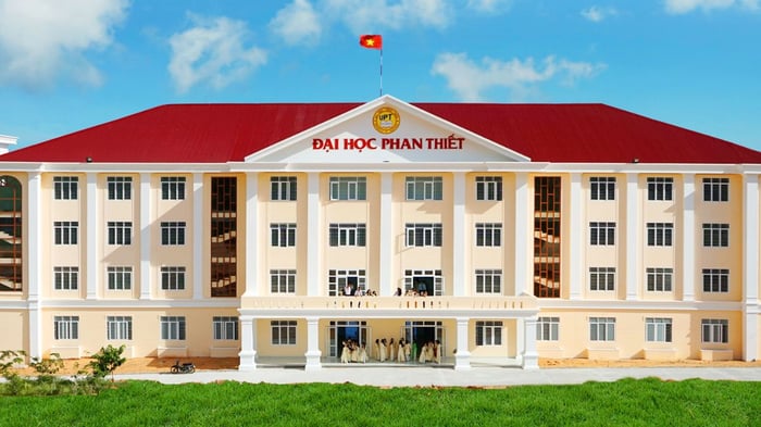 Ngành luật kinh tế học trường nào 10