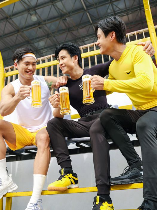 Người dân Việt Nam thường thưởng thức bia tươi theo xu hướng toàn cầu