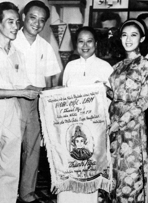 Bộ sưu tập hình ảnh hiếm hiếm của nghệ sĩ Thanh Nga