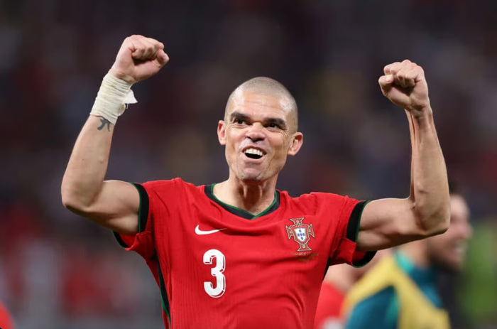 Trung vệ Pepe - 'Hiện tượng tuổi trẻ mãi không già' tại Euro