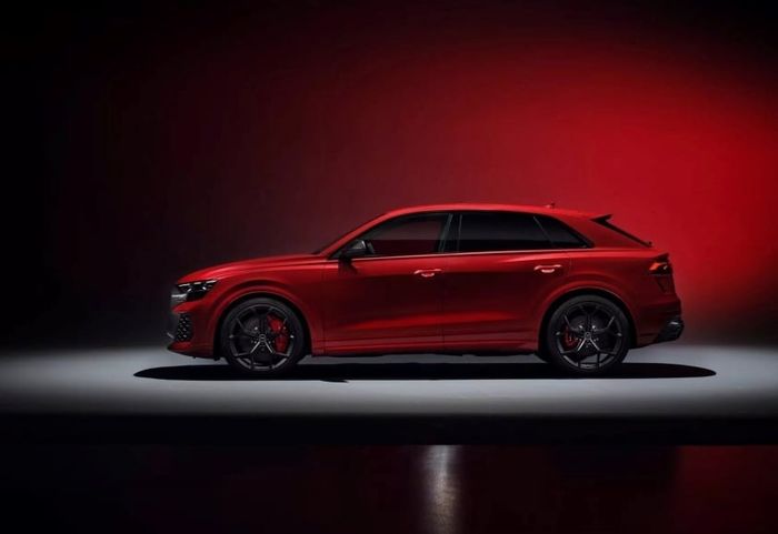 2025-audi-rs-q8-52-1719322985280