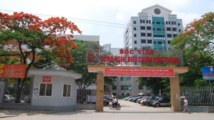Học phí và các chính sách học bổng tại Học viện Công nghệ Bưu chính Viễn thông