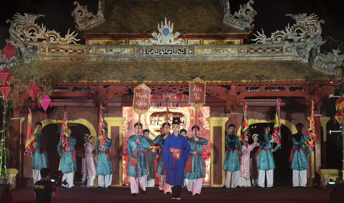Chương trình diễn Áo dài Việt Nam và Hanbok Hàn Quốc do nghệ sĩ trẻ từ thành phố Huế thực hiện - Ảnh: BTC