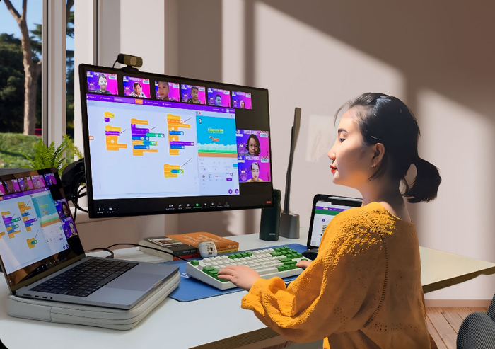 Nhiều bạn nhỏ tham gia khóa học lập trình Scratch online vào mùa hè