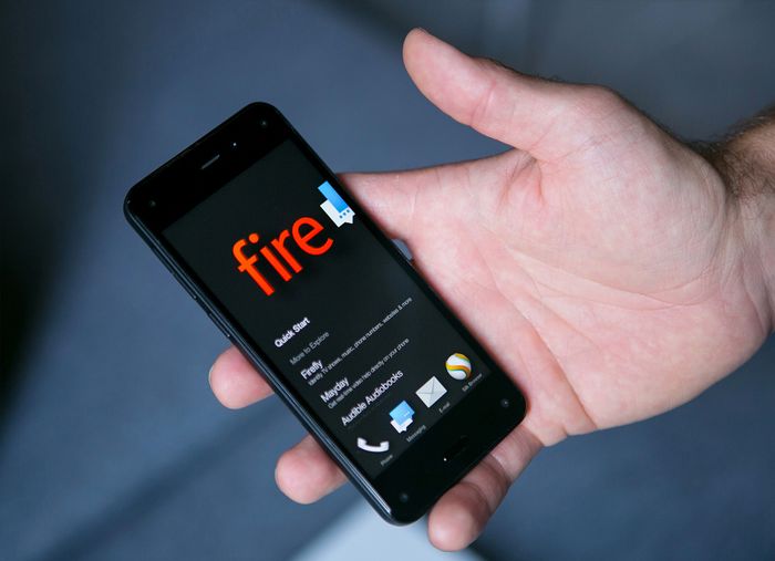 Fire Phone là sản phẩm có cấu hình không tồi vào thời điểm đó với vi xử lý Snapdragon 800 tốc độ 2.2 GHz