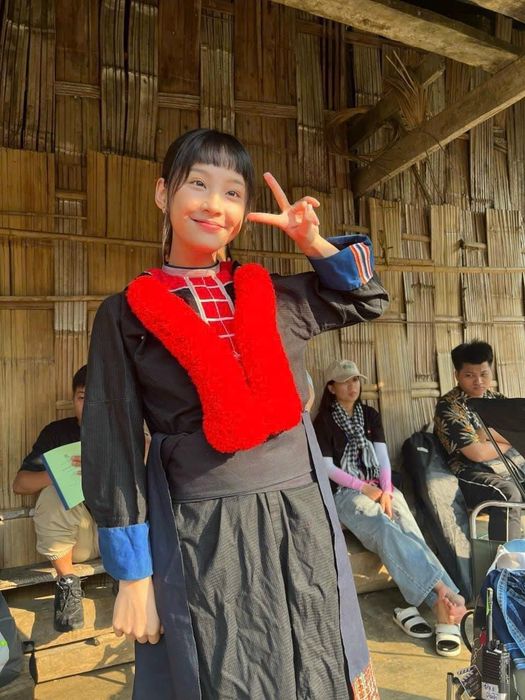 Đội ngũ thực hiện phim đã khai máy vào ngày 17/5.