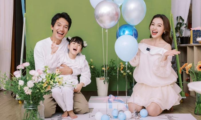 Linh Phi và Quang Tuấn sắp đón chào đứa con trai sắp được sinh ra