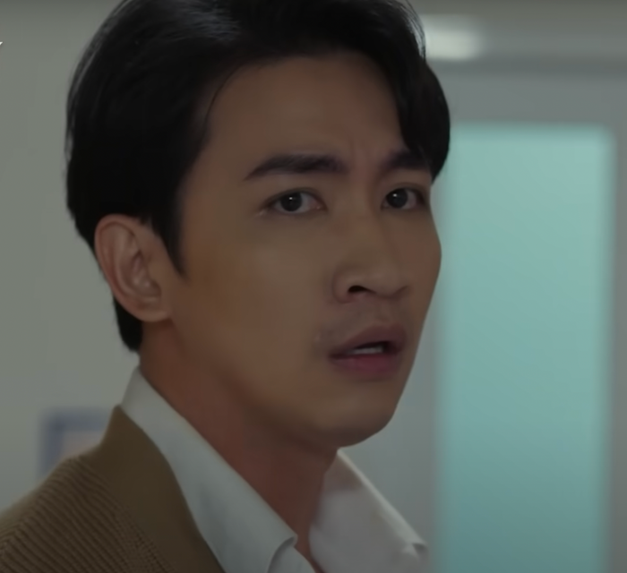 Tiền PhongJi Sung (trái) trong Secret Love và nam diễn viên Võ Cảnh trong đoạn trích của 7 năm chưa cưới sẽ chia tay.1 Ji Sung (trái) trong Secret Love và nam diễn viên Võ Cảnh trong đoạn trích của 7 năm chưa cưới sẽ chia tay.