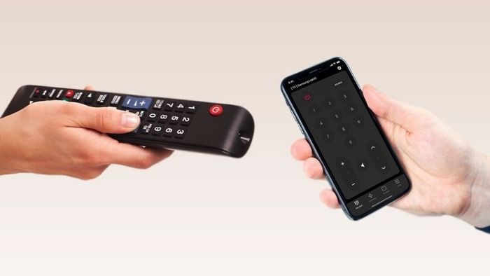 Thao tác nhanh gọn và tiện lợi hơn nhiều so với việc sử dụng remote. Thay vì phải lựa chọn từng chữ trên bàn phím ảo của tivi như remote thông thường, bạn chỉ cần gõ chữ trên iPhone một cách dễ dàng.