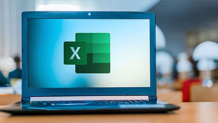 Hàm LEN Excel có thể giúp xác định vị trí của ký tự “@” trong địa chỉ email và tách tên người dùng cũng như tên miền một cách dễ dàng hơn. Ngoài ra, hàm đếm chuỗi cũng hỗ trợ xác định vị trí các số trong chuỗi để tách số điện thoại ra khỏi văn bản khác.