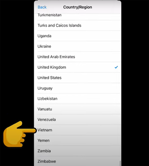 Chọn khu vực chuyển vùng iPhone là Việt Nam