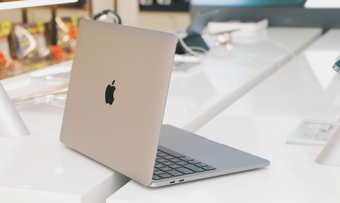 MacBook M2 Series