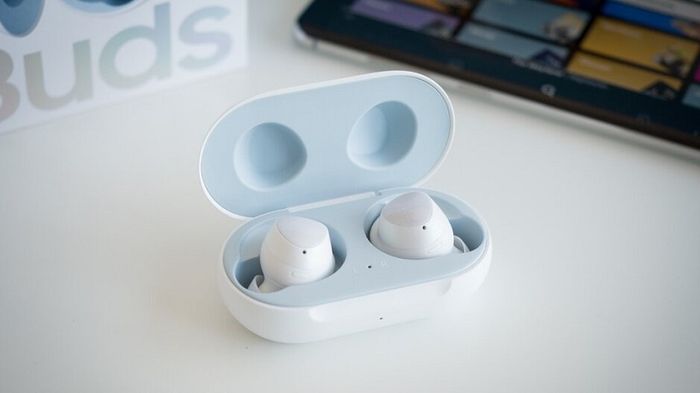 Giảm giá Galaxy Buds+