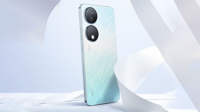 HONOR X7b có thiết kế mỏng nhẹ và phù hợp với các xu hướng mới. Với trọng lượng 199 gram và độ dày 8.2mm, thiết kế của nó mang lại trải nghiệm nhìn tốt hơn, góc bo tròn.