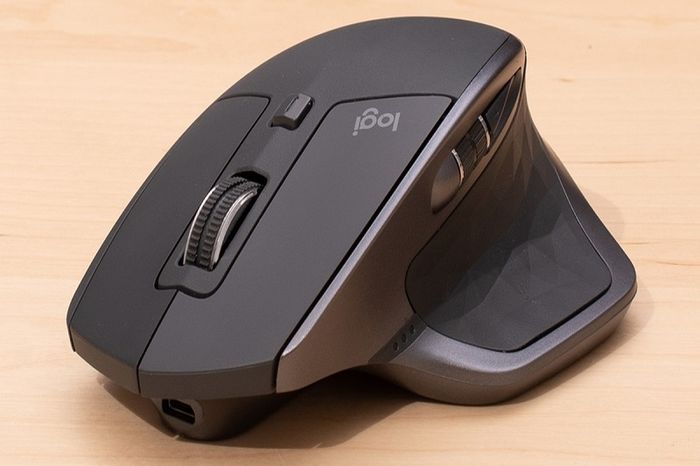 chuot-khong-day-logitech-11