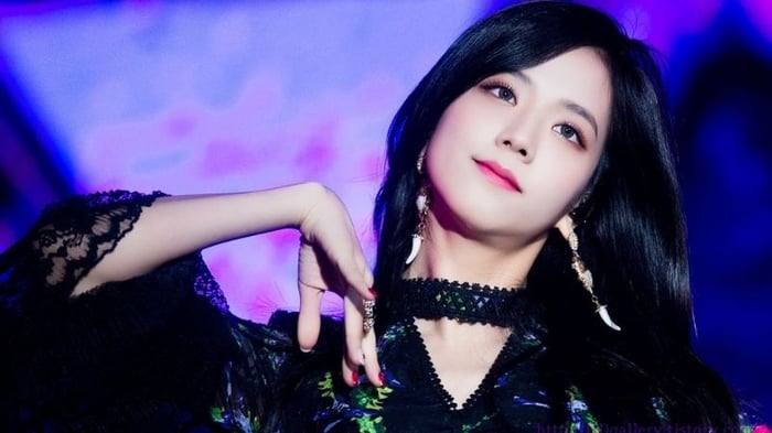 Bức hình mới nhất của Jisoo