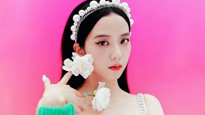 Góc nhìn mới về vẻ đẹp của Jisoo