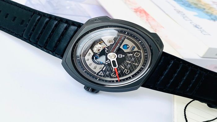 dac-diem-sevenfriday