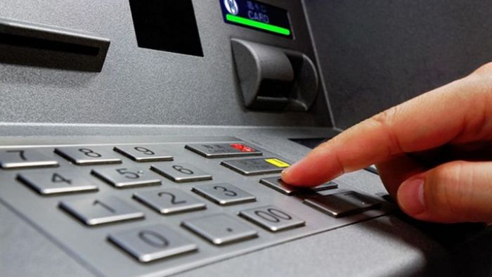 Phương pháp rút tiền từ cây ATM