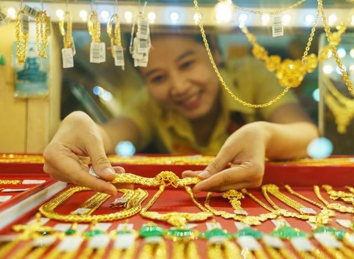 Giá vàng hôm nay, ngày 1/7, có dấu hiệu tăng nhẹ trong phiên giao dịch đầu tuần.