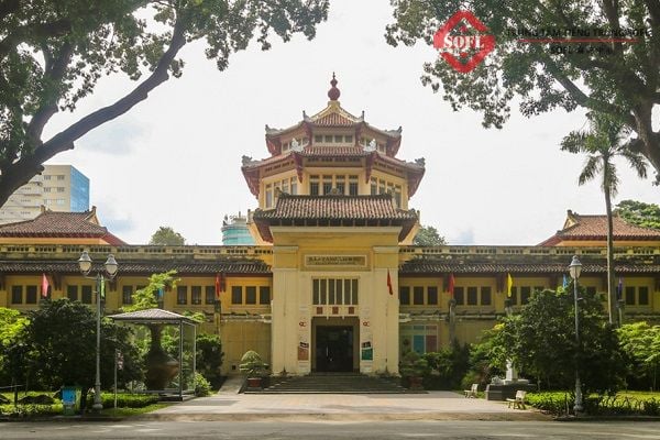 Vietnam National History Museum / 越南国家历史博物馆 / Yuènán guójiā lìshǐ bówùguǎn the first museum in Saigon