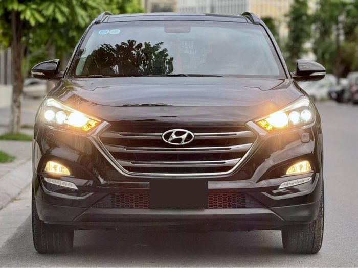 mẫu xe tucson phiên bản 1