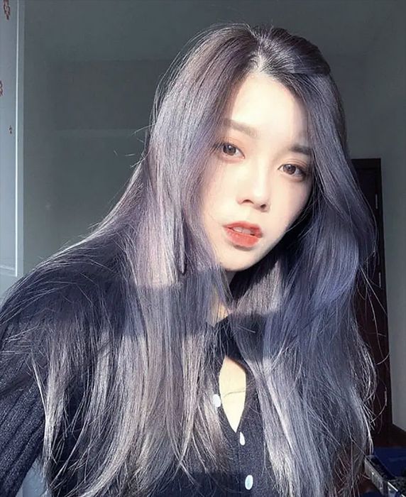 Những gam màu tóc nhuộm này giúp làm khuôn mặt nhỏ gọn hơn rõ rệt