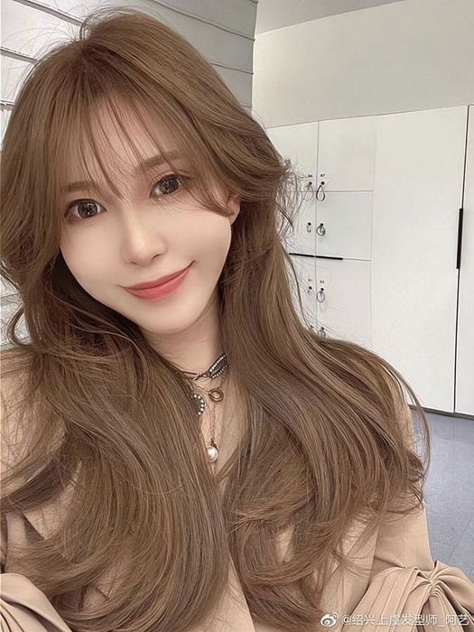 Những gam màu tóc nhuộm này giúp khuôn mặt có vẻ nhỏ hơn rõ rệt