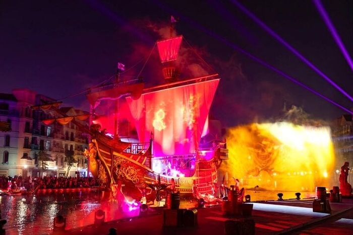 Mãn nhãn với show diễn thực cảnh The Grand Voyage