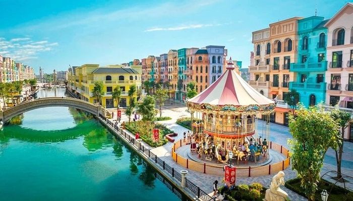 Grand World - địa điểm vui chơi, giải trí và mua sắm nằm tại Vinhomes Ocean Park 3, Ocean City Hà Nội