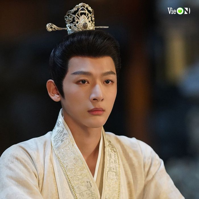 Trương Vãn Ý thủ vai Thương Huyền trong 'Trường tương tư'.