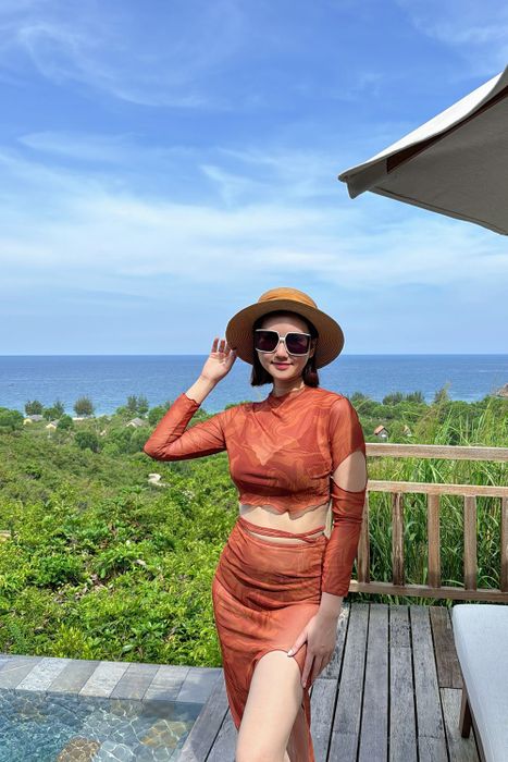 Hình ảnh của diễn viên Hương Giang trước khi mang thai lần hai