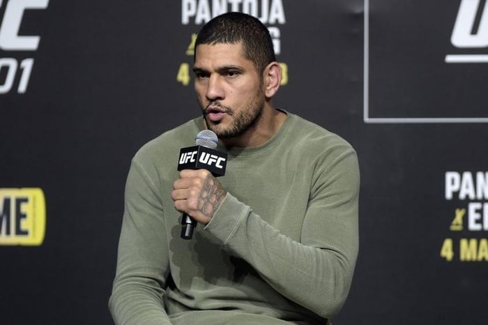 Anthony Joshua đề nghị Alex Pereira chuyển sang thi đấu quyền anh