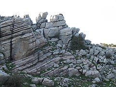 Chinh phục những thử thách trên núi đá vôi tại khu bảo tồn thiên nhiên Torcal de Antequera ở Málaga, Tây Ban Nha