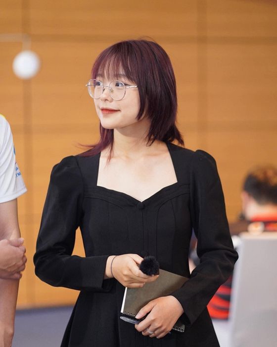 Yoonsul là ai? Tiểu sử của nữ MC Yoonsul 496672