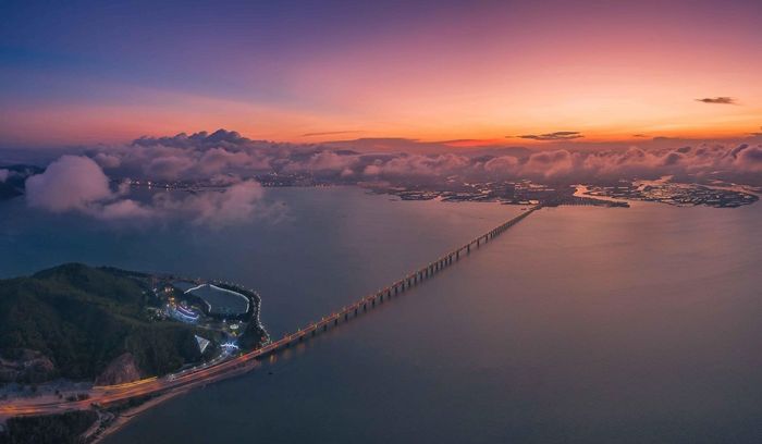 Cầu Thị Nại ở Quy Nhơn dài gần 2.500 mét.