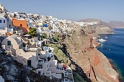 Cảnh đẹp của miệng núi lửa Oia tại Santorini