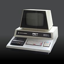 Một chiếc máy tính cá nhân Commodore PET 2001