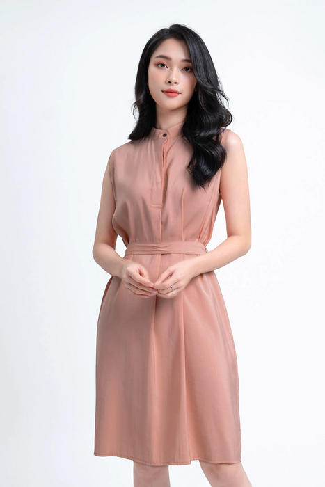 Các loại áo sát nách phù hợp về kiểu dáng và chất liệu sẽ giúp bạn tự tin hơn trong môi trường làm việc.