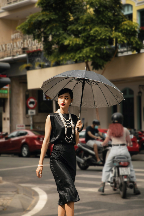 Những phụ kiện tinh tế sẽ làm bổ sung thêm cho trang phục của bạn.