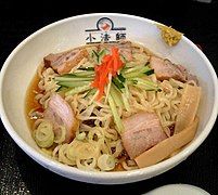 Ramen nguội kiểu <b>Hiyashi</b>