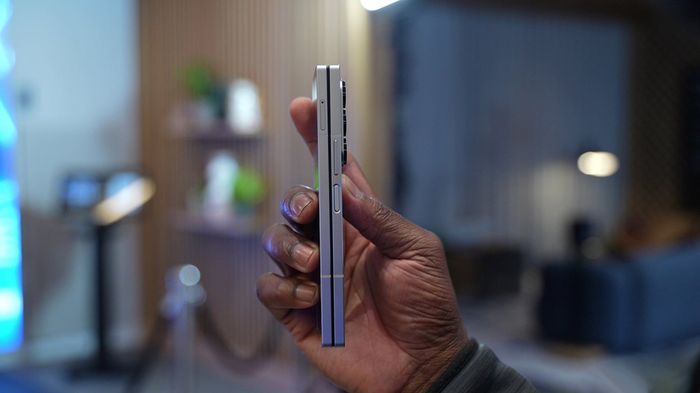 Các mẫu điện thoại màn hình gập của Samsung trong tương lai sẽ có thiết kế siêu mỏng