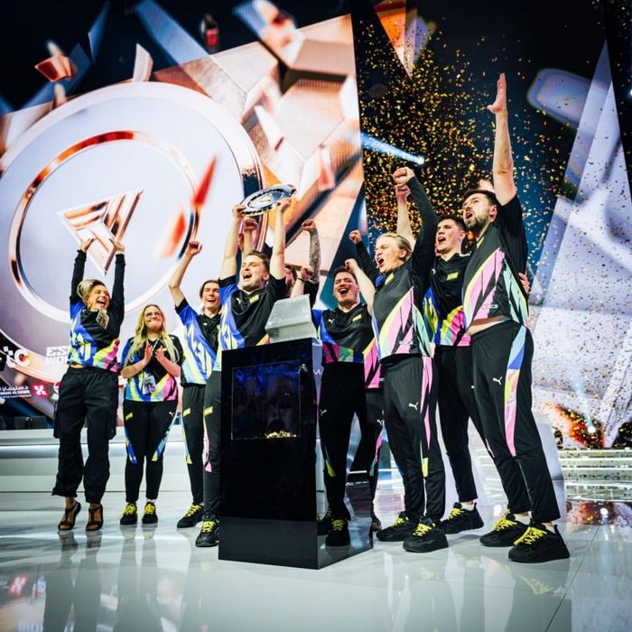 NAVI đăng quang ngôi vô địch CS2 Esports World Cup 2024 501583