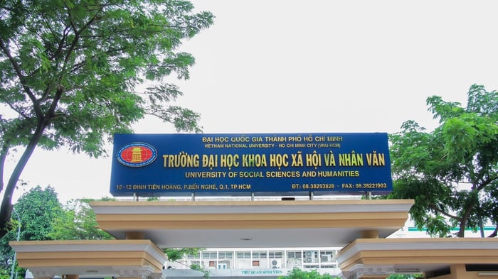 Chi phí theo nhóm ngành tại Trường Khoa học Xã hội và Nhân văn TPHCM