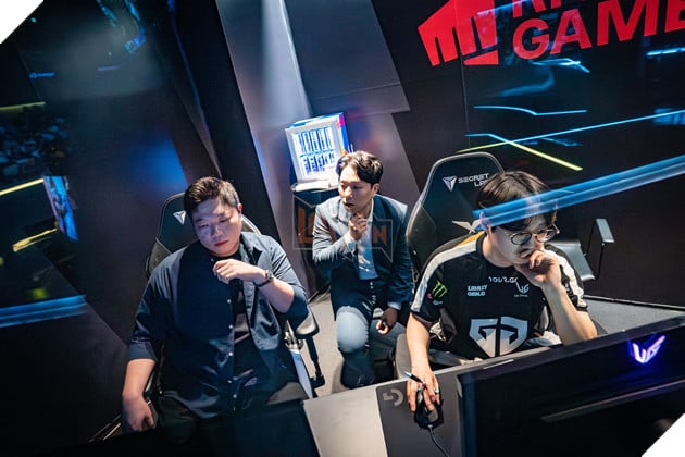 LMHT: HLV của Gen.G đã ngầm thừa nhận rằng Riot Games là nguyên nhân khiến họ có thể thua trận