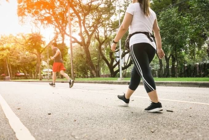 4 mẹo để tăng lượng calo tiêu hao qua việc đi bộ mỗi ngày